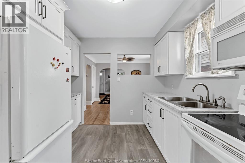 2322 Byng Road Property Photo 13