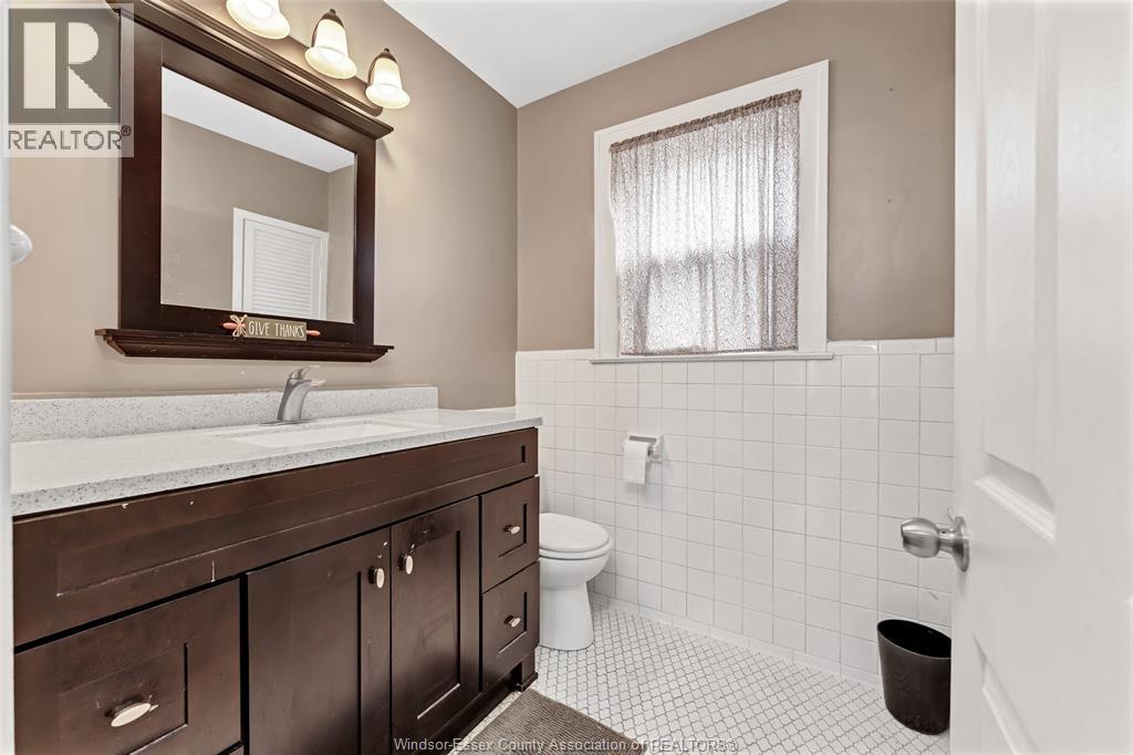 2322 Byng Road Property Photo 17