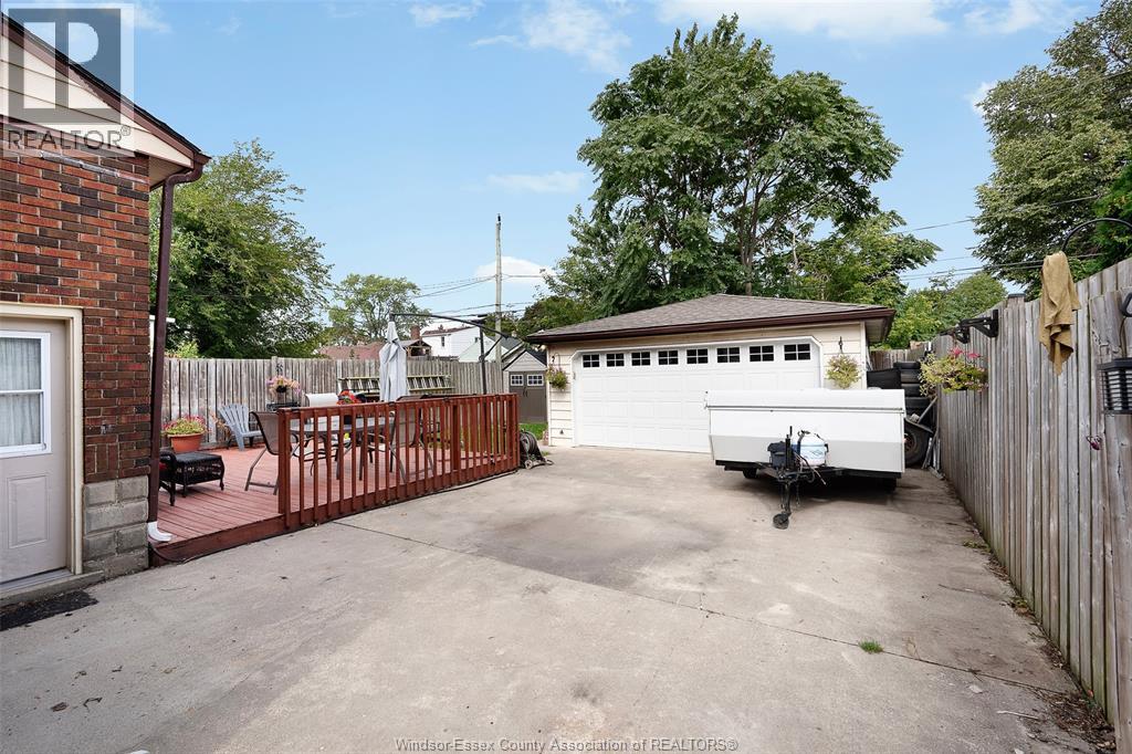 2322 Byng Road Property Photo 29