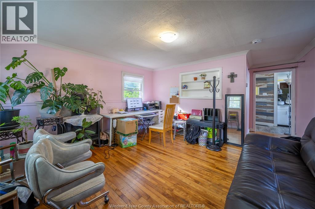 1497 Everts Property Photo 3