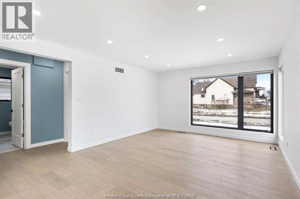 687 Assumption Street Property Photo 11