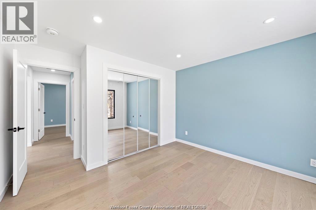 687 Assumption Street Property Photo 12
