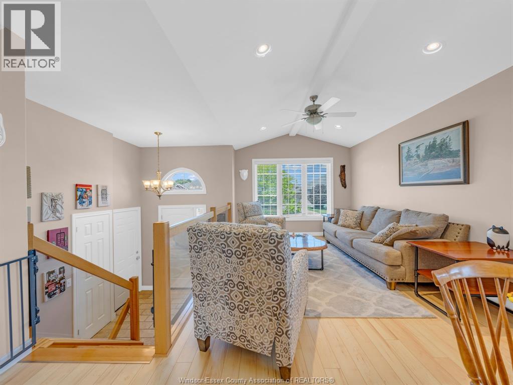 1541 Heatherglen Drive Property Photo 9