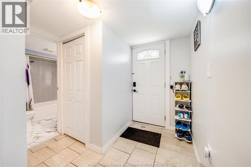 2628 Meighen Road Property Photo 3
