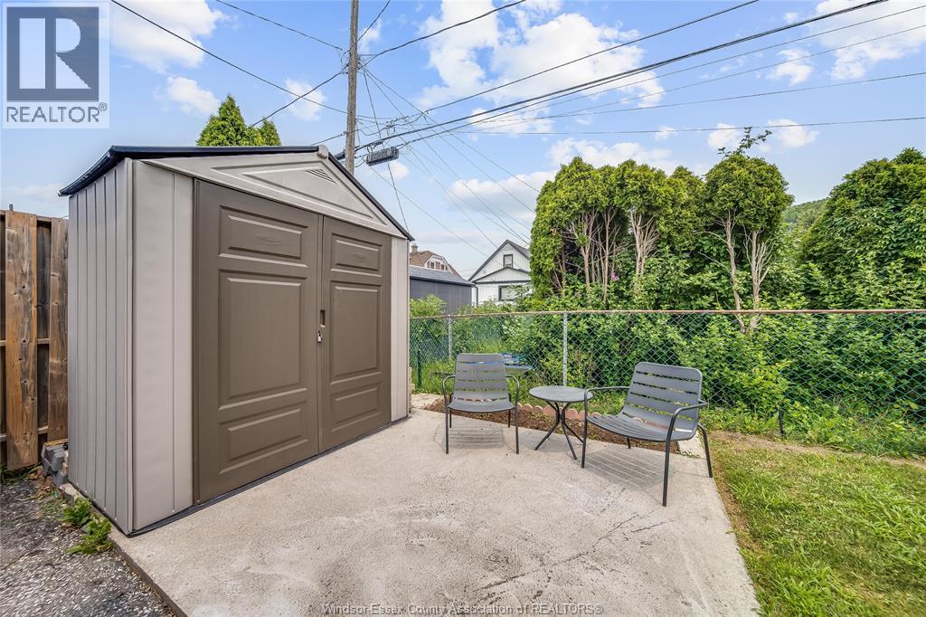 2628 Meighen Road Property Photo 29