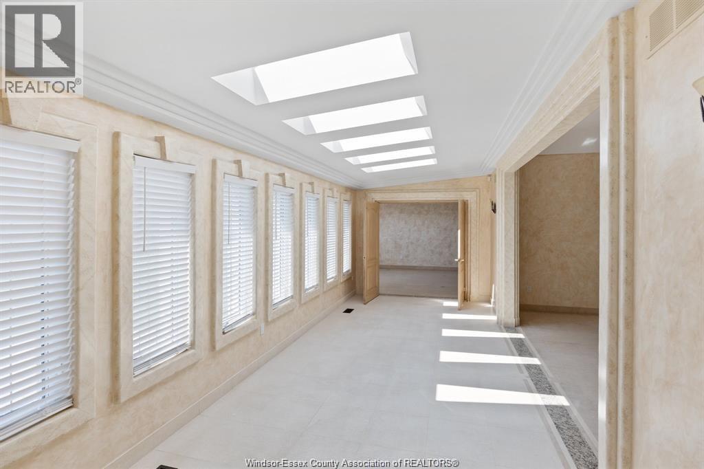 7348 Howard Property Photo 14