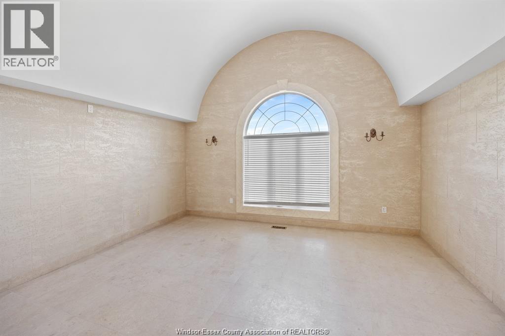 7348 Howard Property Photo 15