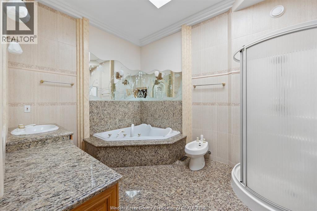 7348 Howard Property Photo 28