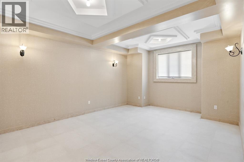 7348 Howard Property Photo 32