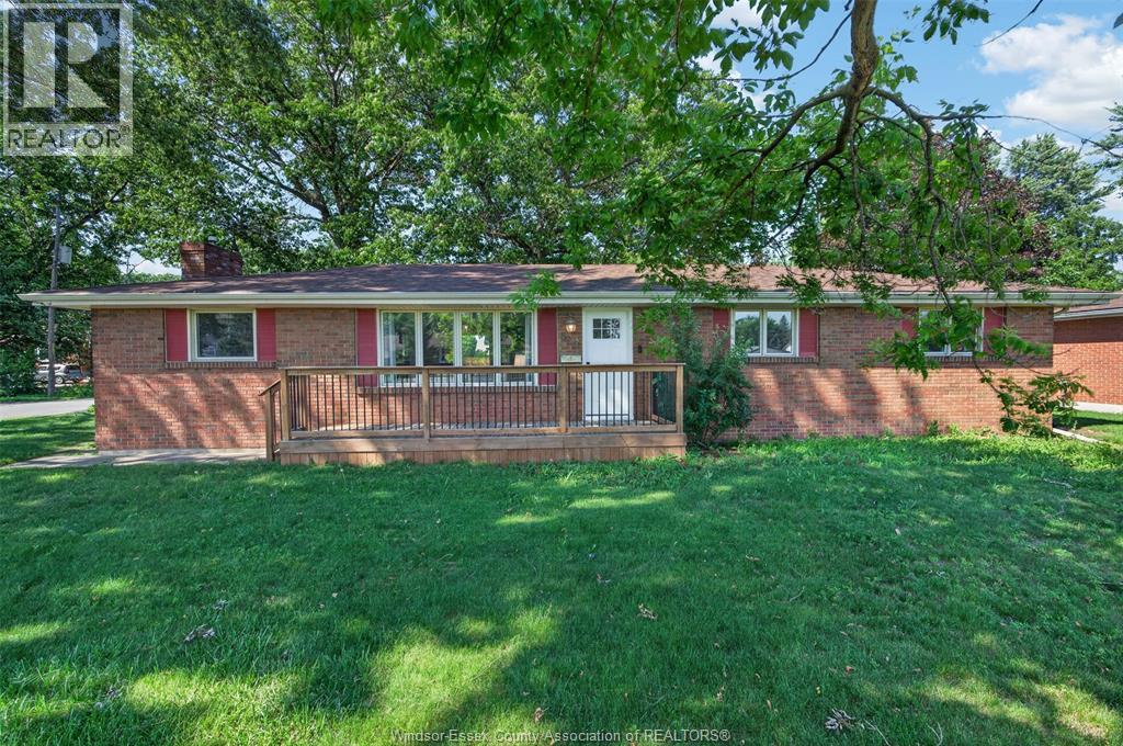 520 Front Road Property Photo 1