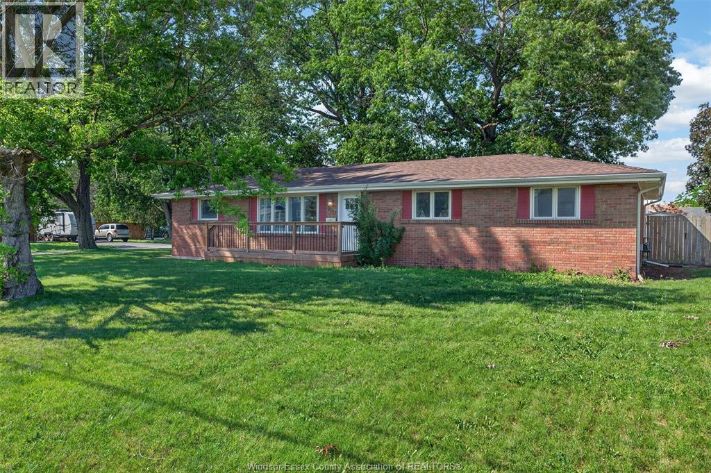 520 Front Road Property Photo 3