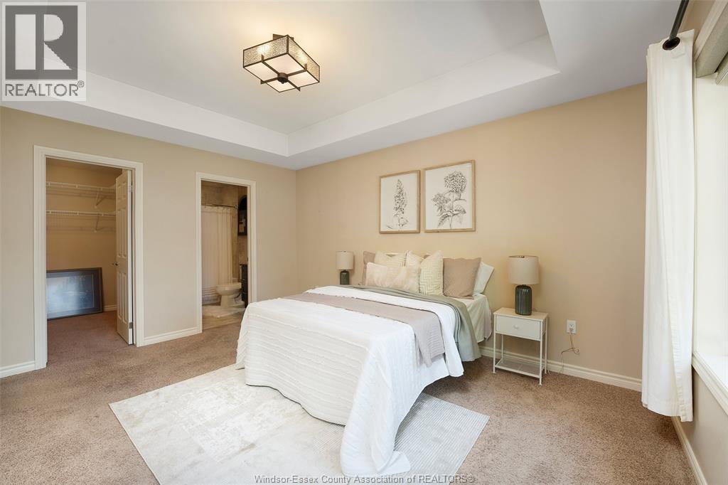 11892 Boulder Crescent Property Photo 14