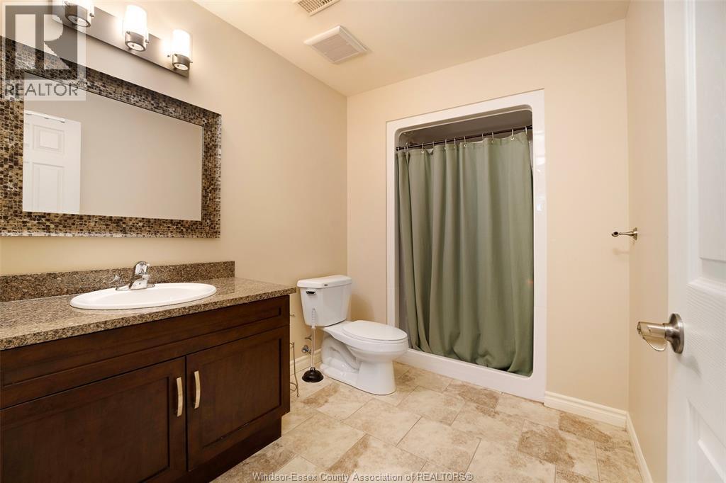 11892 Boulder Crescent Property Photo 23