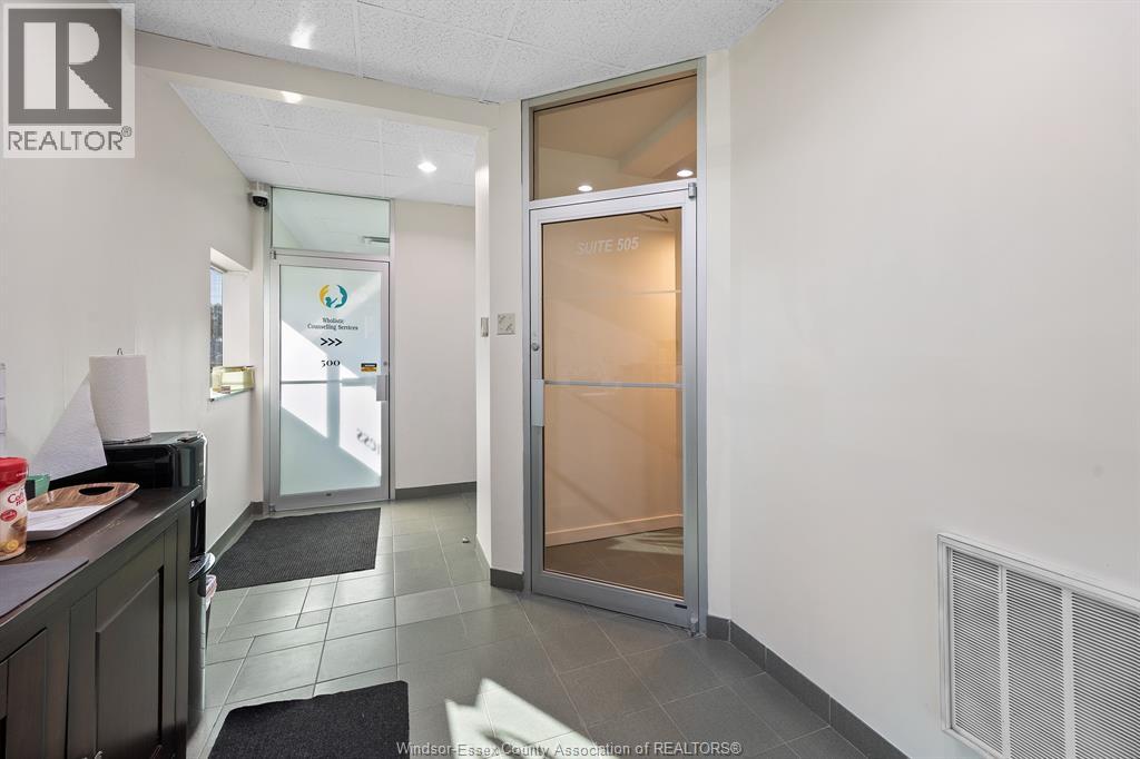 4510 Rhodes Drive Unit# 705-3 Property Photo 5