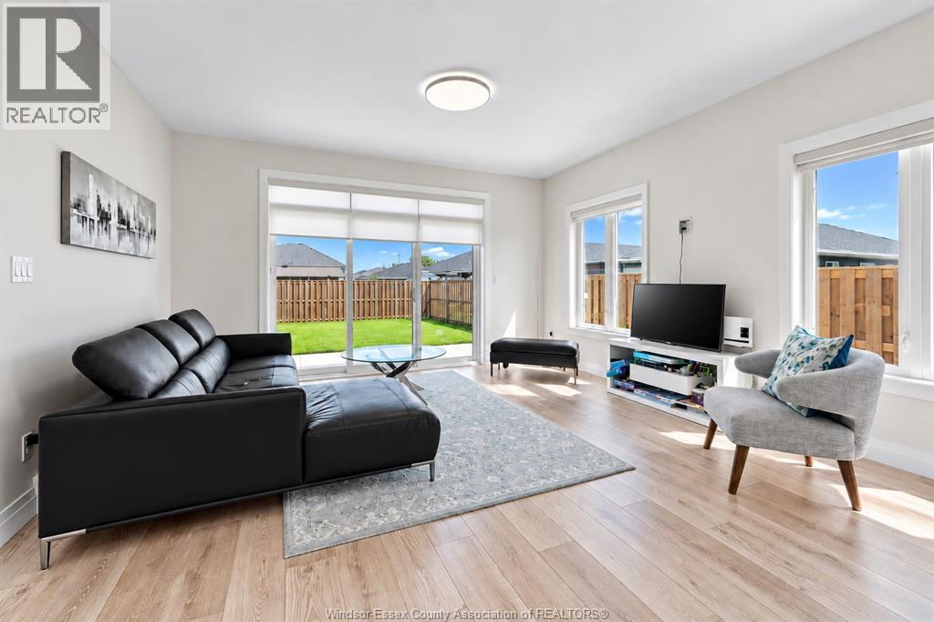 2 Delft Court Property Photo 10