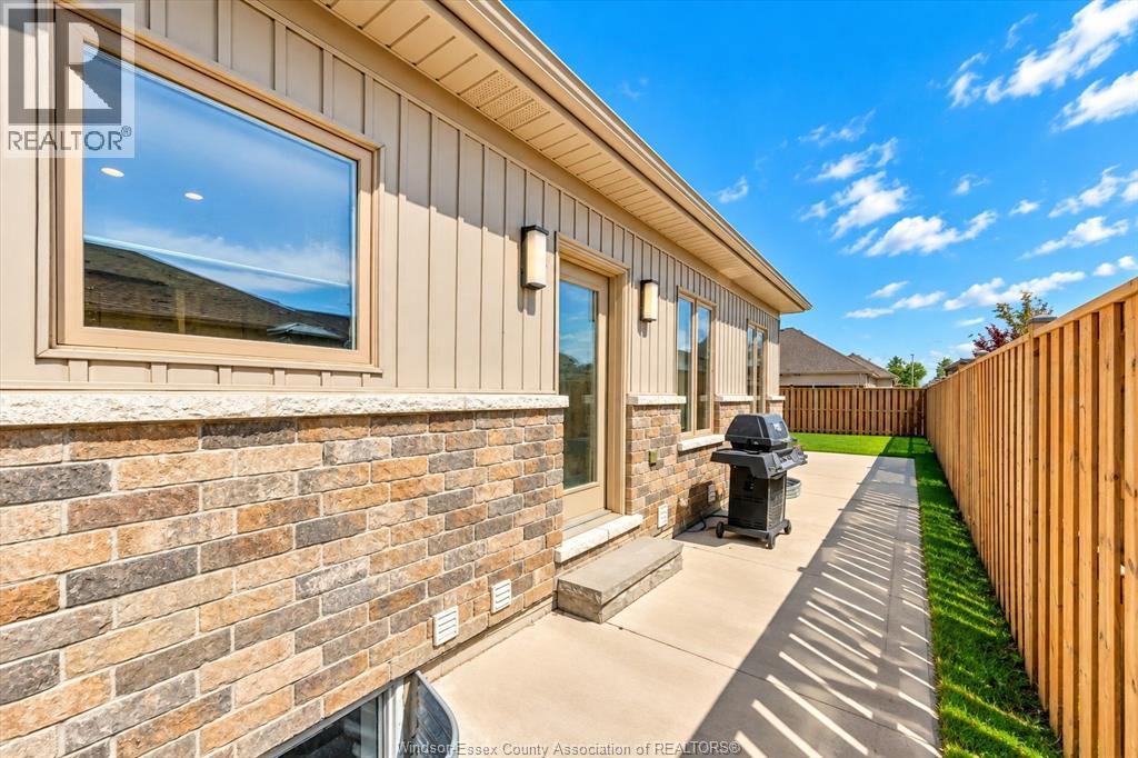 2 Delft Court Property Photo 27