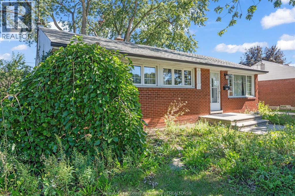 3660 Roxborough Property Photo 5