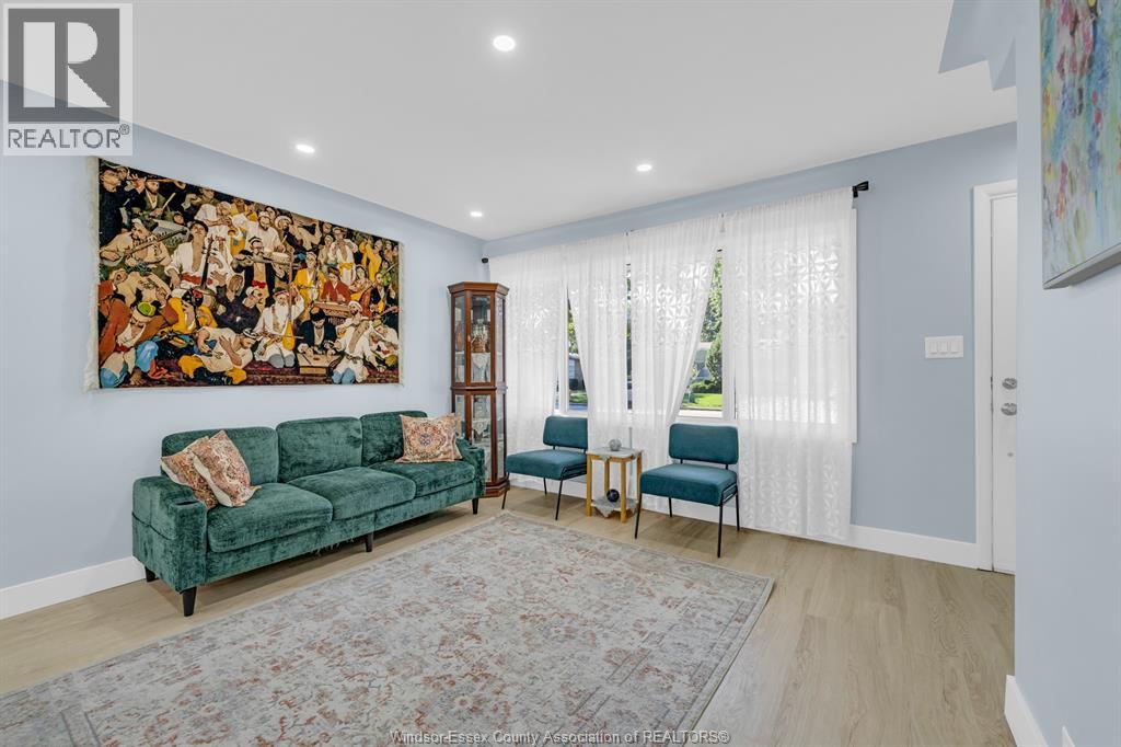 3660 Roxborough Property Photo 7