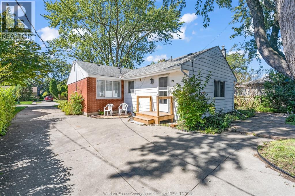 3660 Roxborough Property Photo 36
