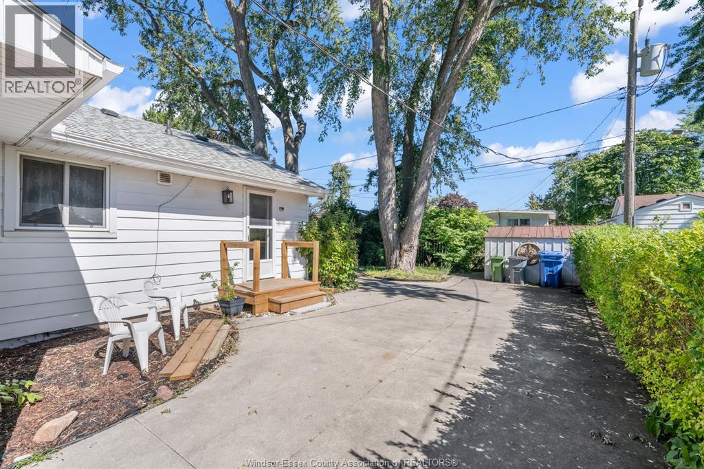 3660 Roxborough Property Photo 37
