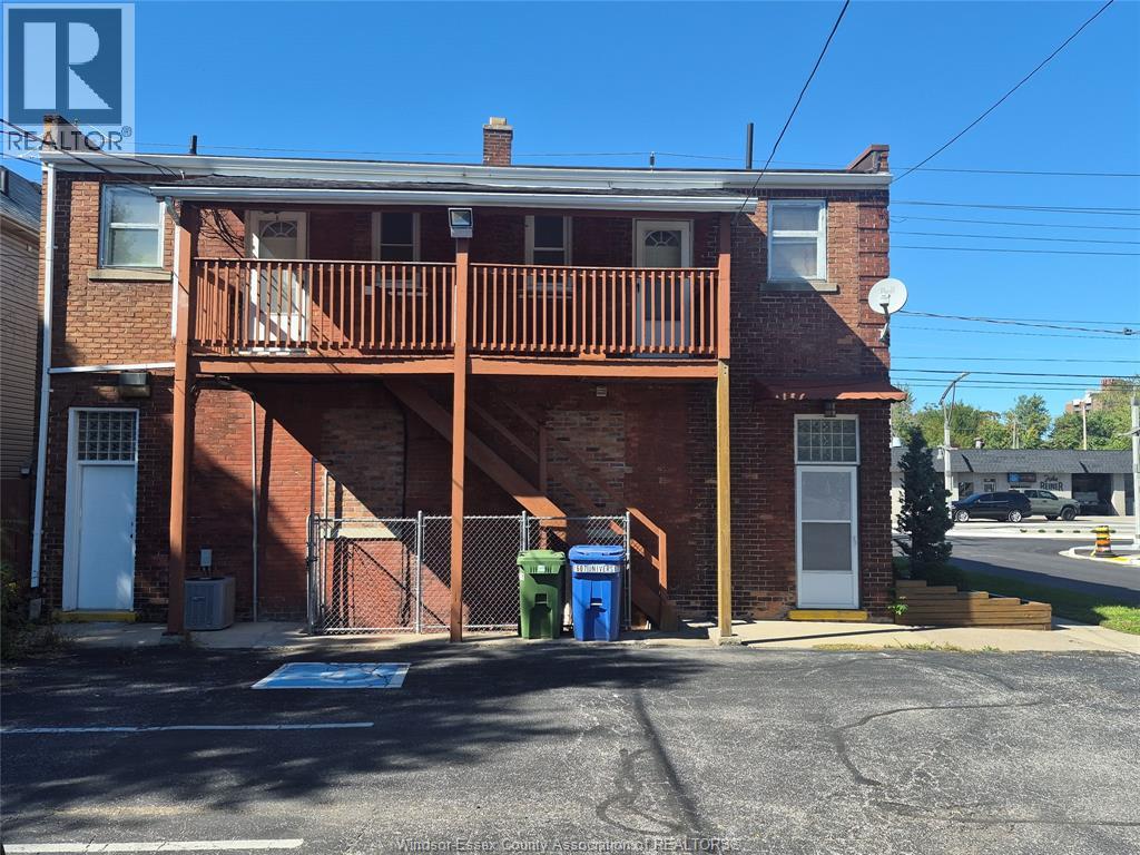 1603-1611 University Avenue West Property Photo 3