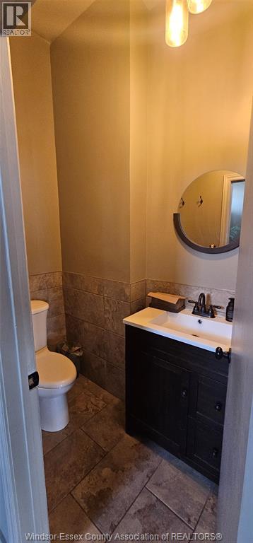 1603-1611 University Avenue West Property Photo 7
