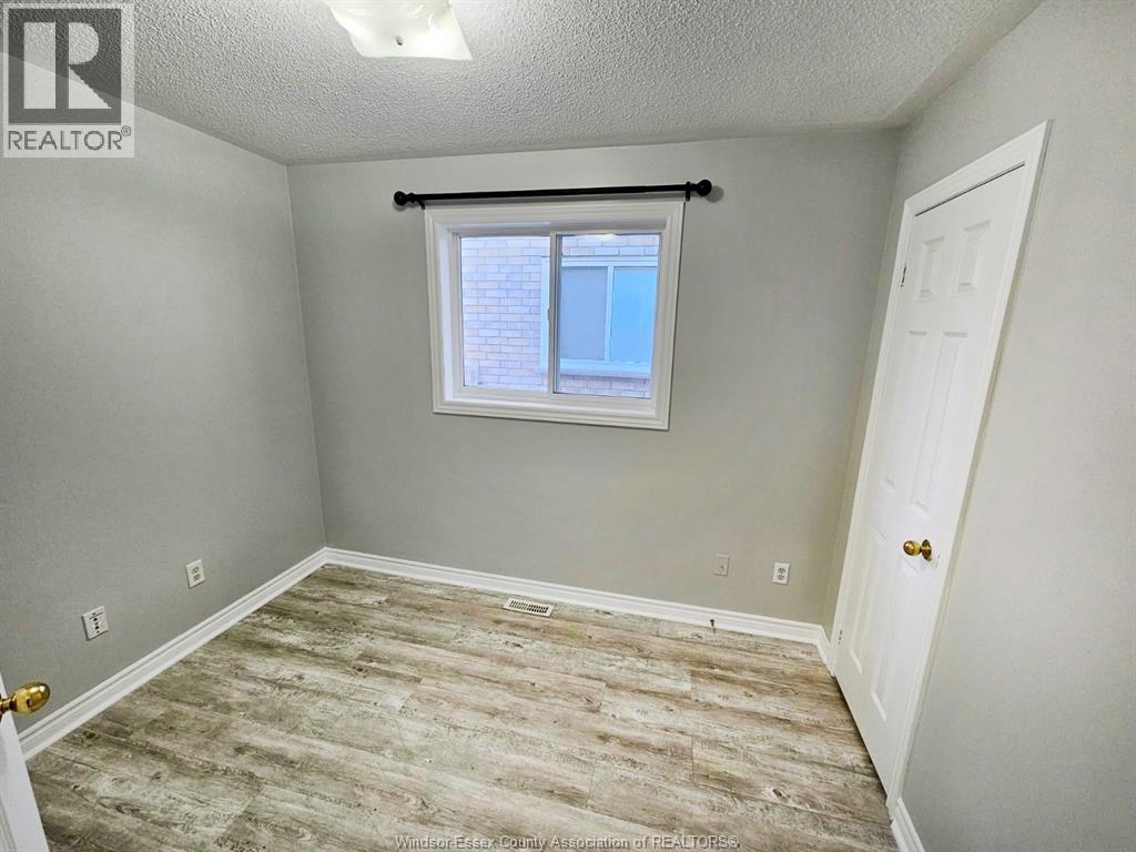 201 Hanmer Street East Property Photo 12