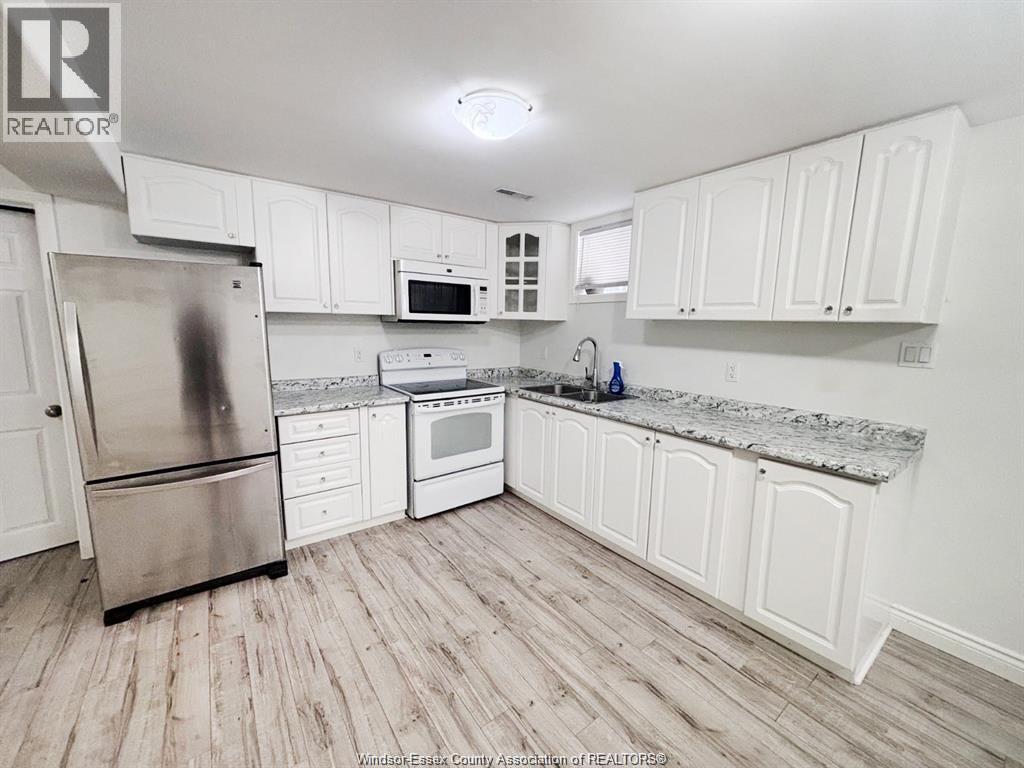 201 Hanmer Street East Property Photo 16
