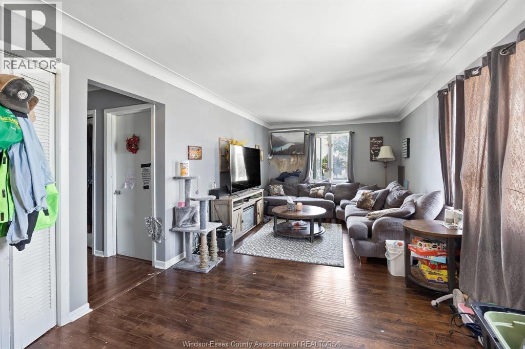 12205 Riverside Drive East Property Photo 10