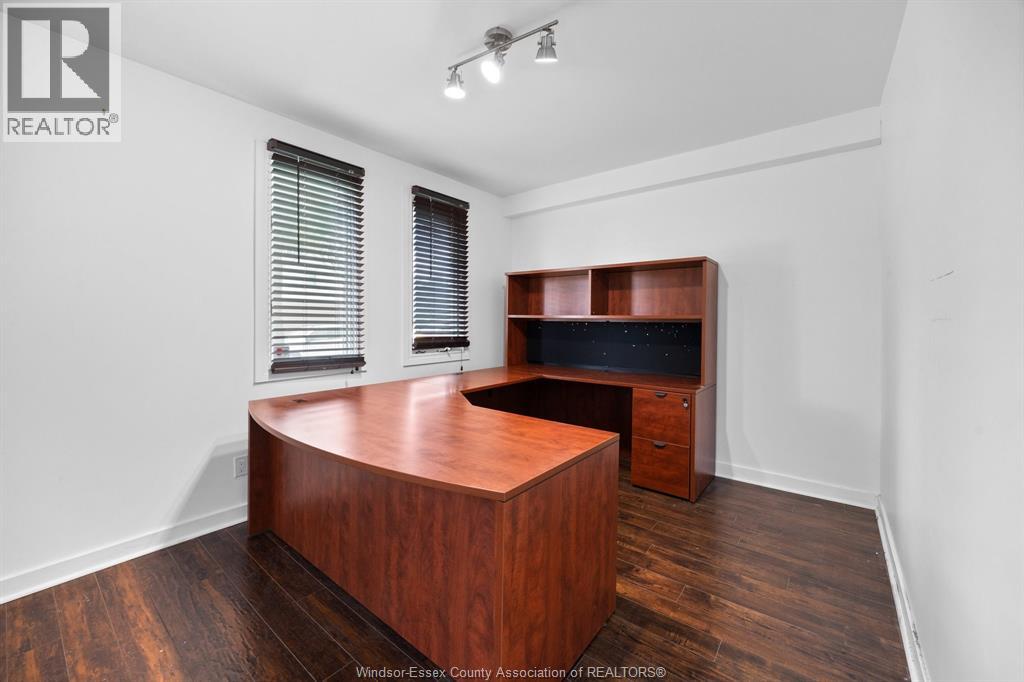 12205 Riverside Drive East Property Photo 23