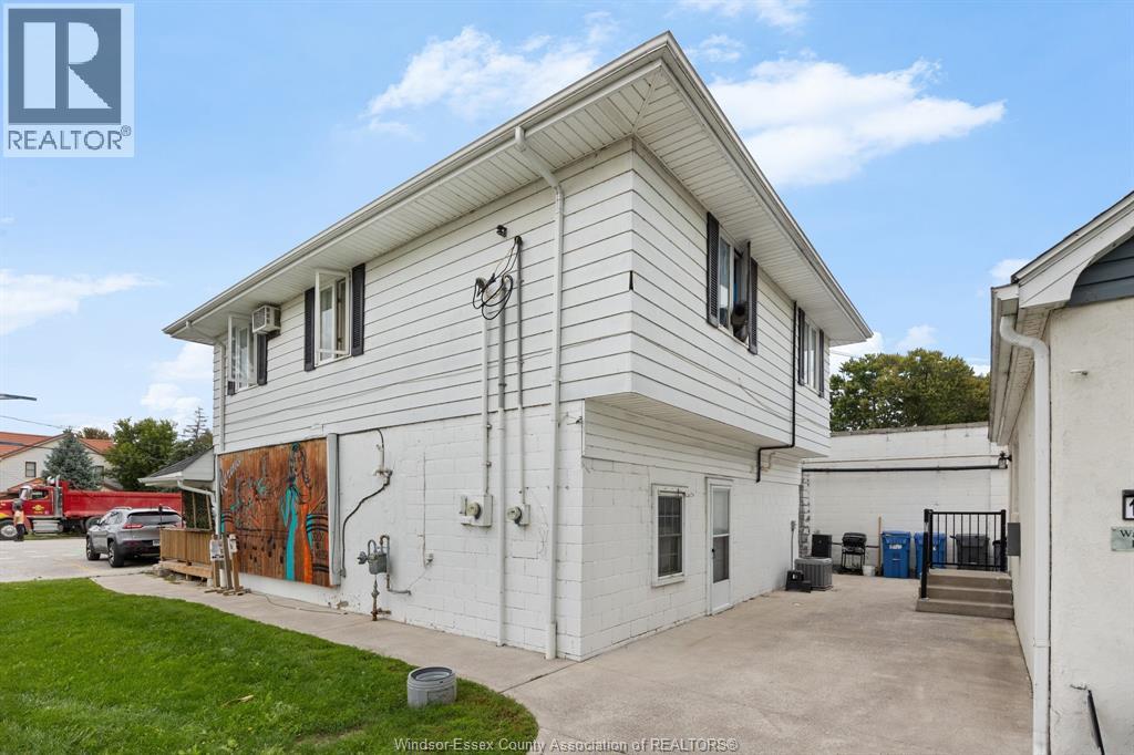 12205 Riverside Drive East Property Photo 31