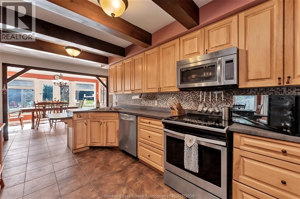 4220 Queen's Line Property Photo 13