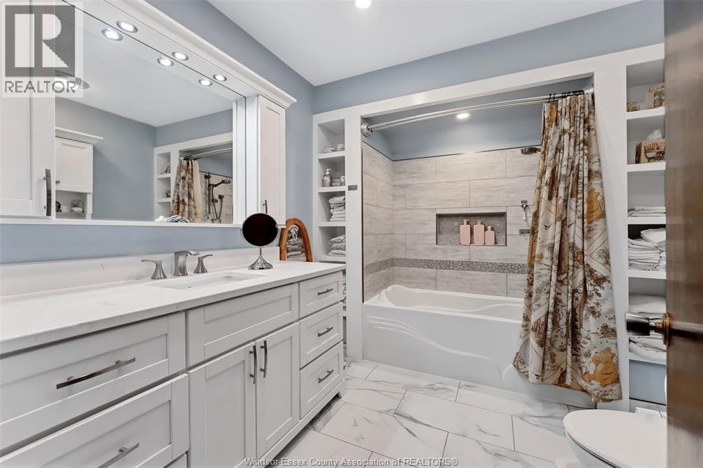 4220 Queen's Line Property Photo 19