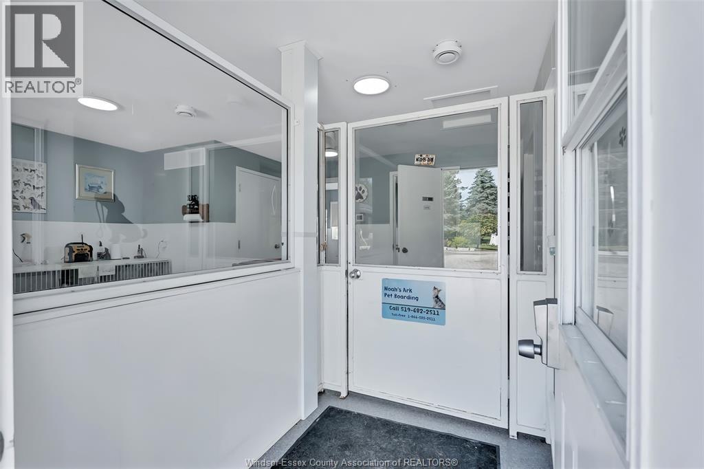 4220 Queen's Line Property Photo 31
