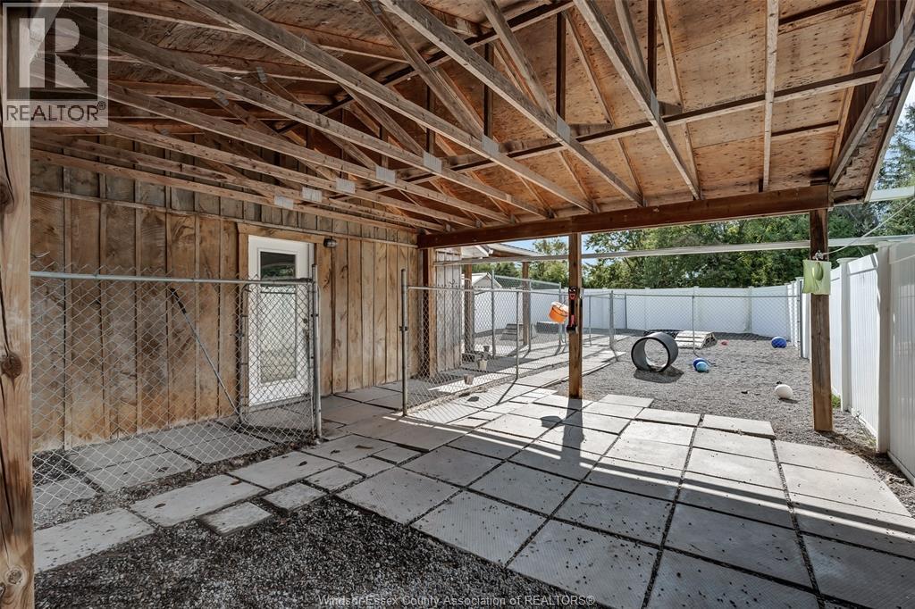 4220 Queen's Line Property Photo 44