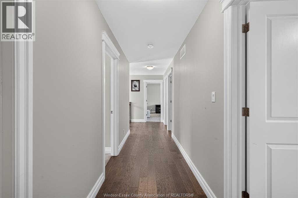 353 Benjamin Property Photo 24