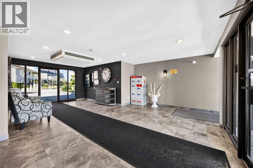 1520 Venetian Boulevard Unit# M305 Property Photo 2
