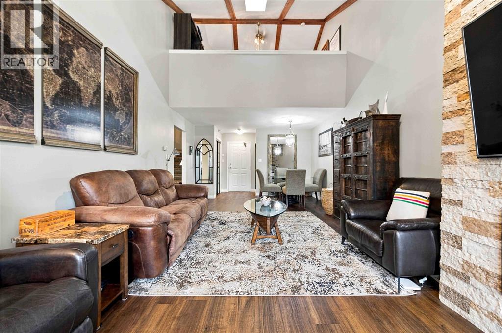 1520 Venetian Boulevard Unit# M305 Property Photo 6