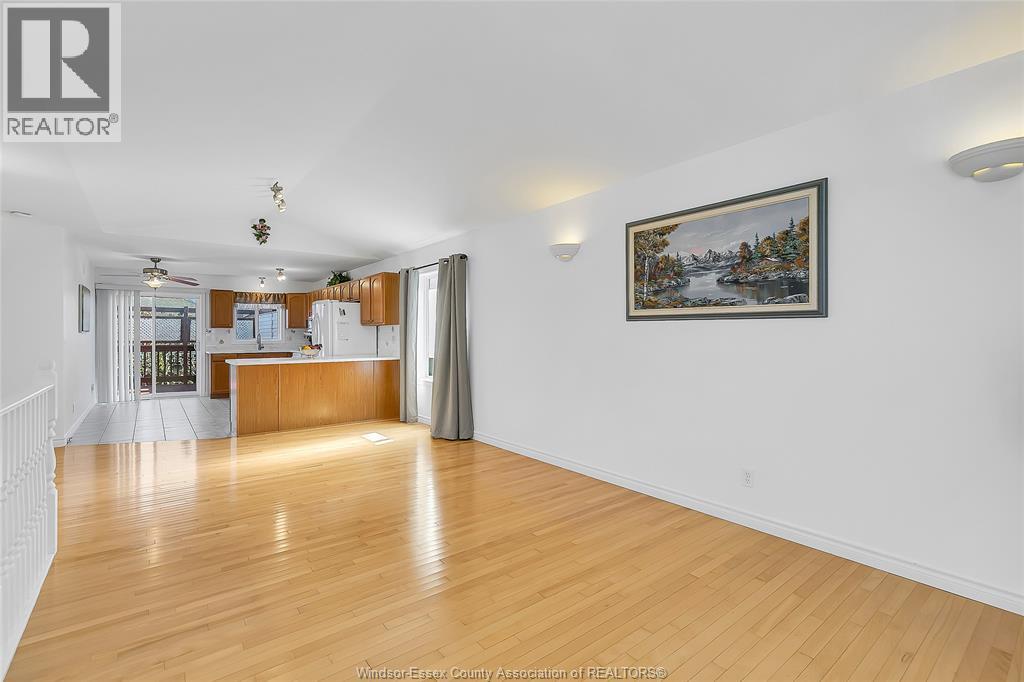2292 Askin Avenue Property Photo 9