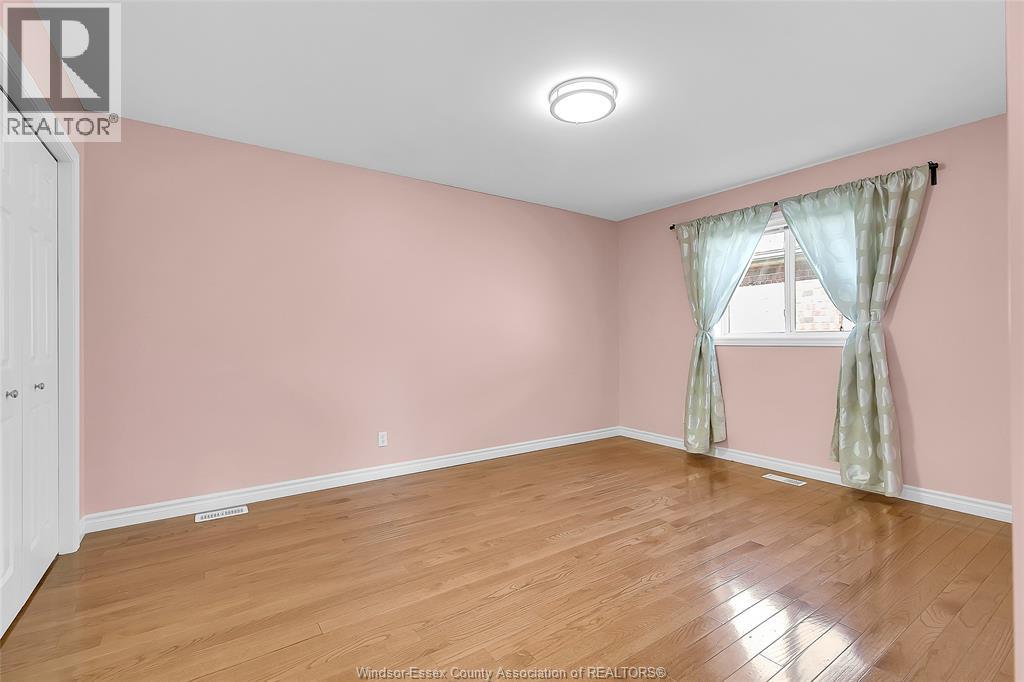 2292 Askin Avenue Property Photo 15