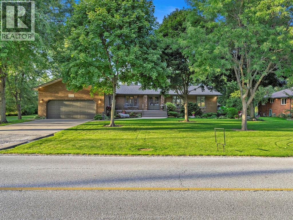 2730 Bouffard Property Photo 1