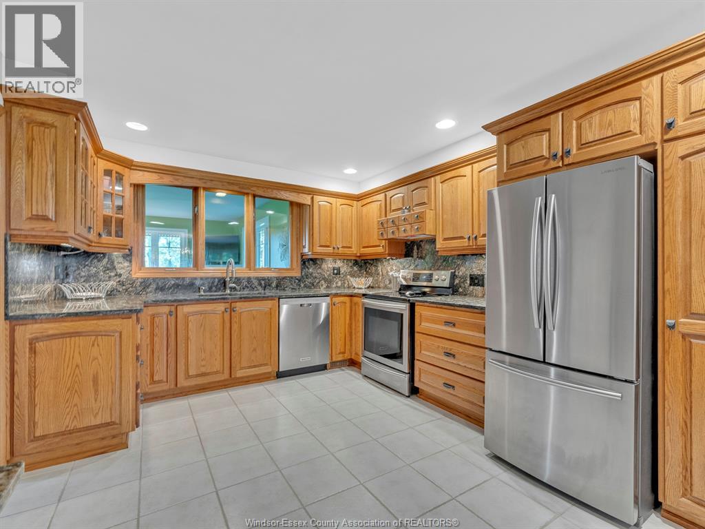 2730 Bouffard Property Photo 9