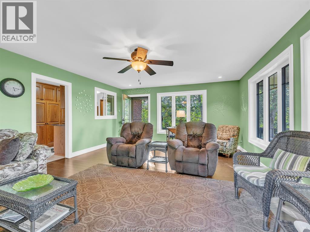 2730 Bouffard Property Photo 25