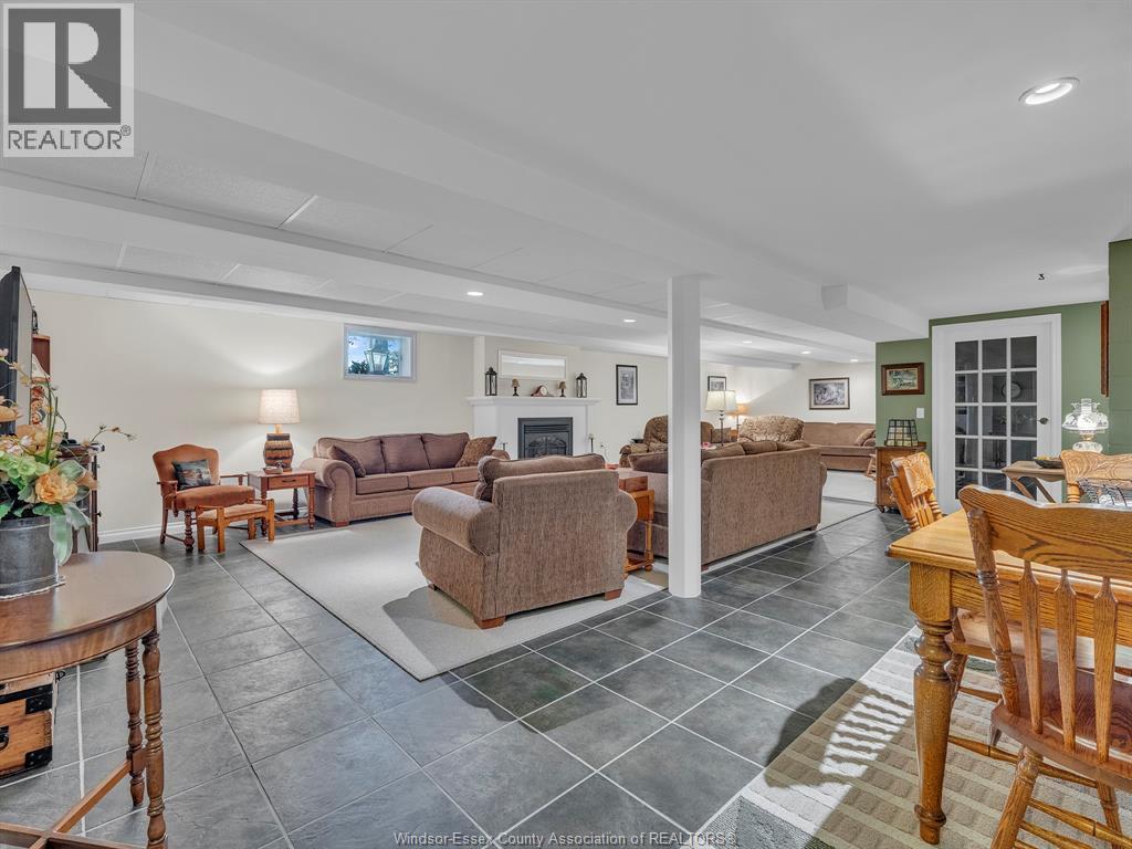 2730 Bouffard Property Photo 28