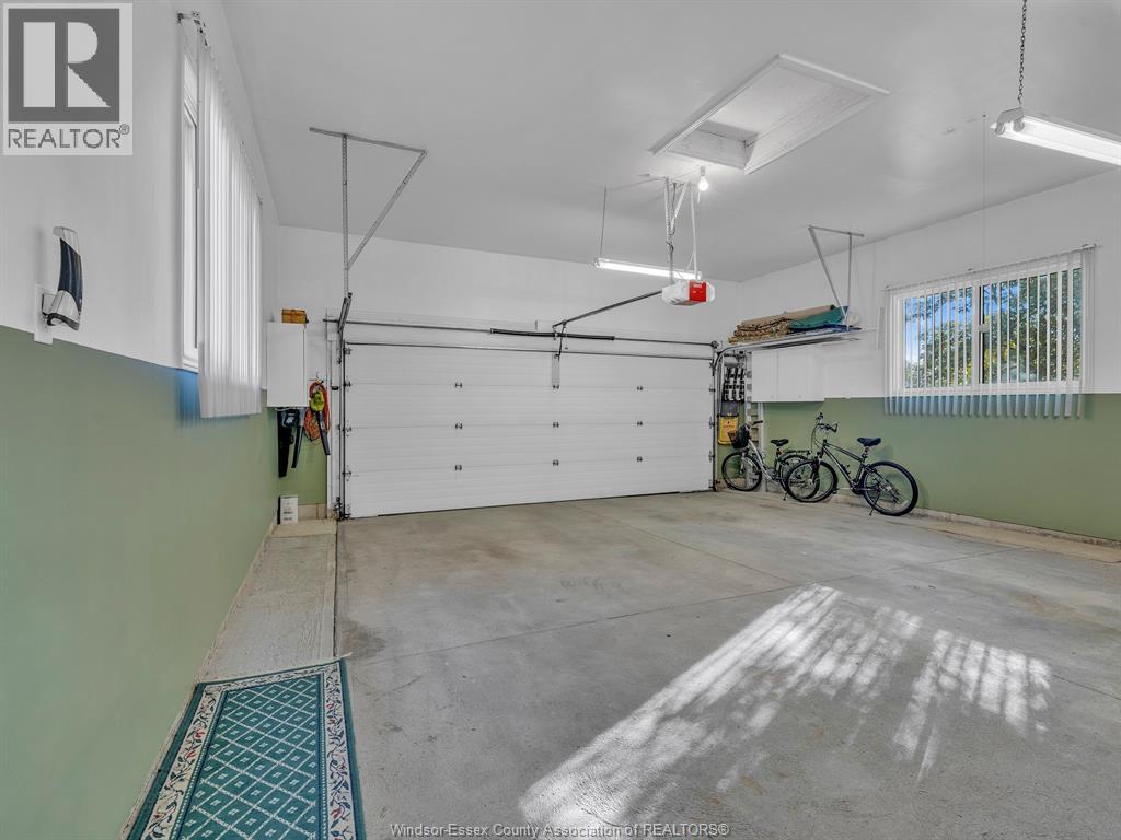 2730 Bouffard Property Photo 35