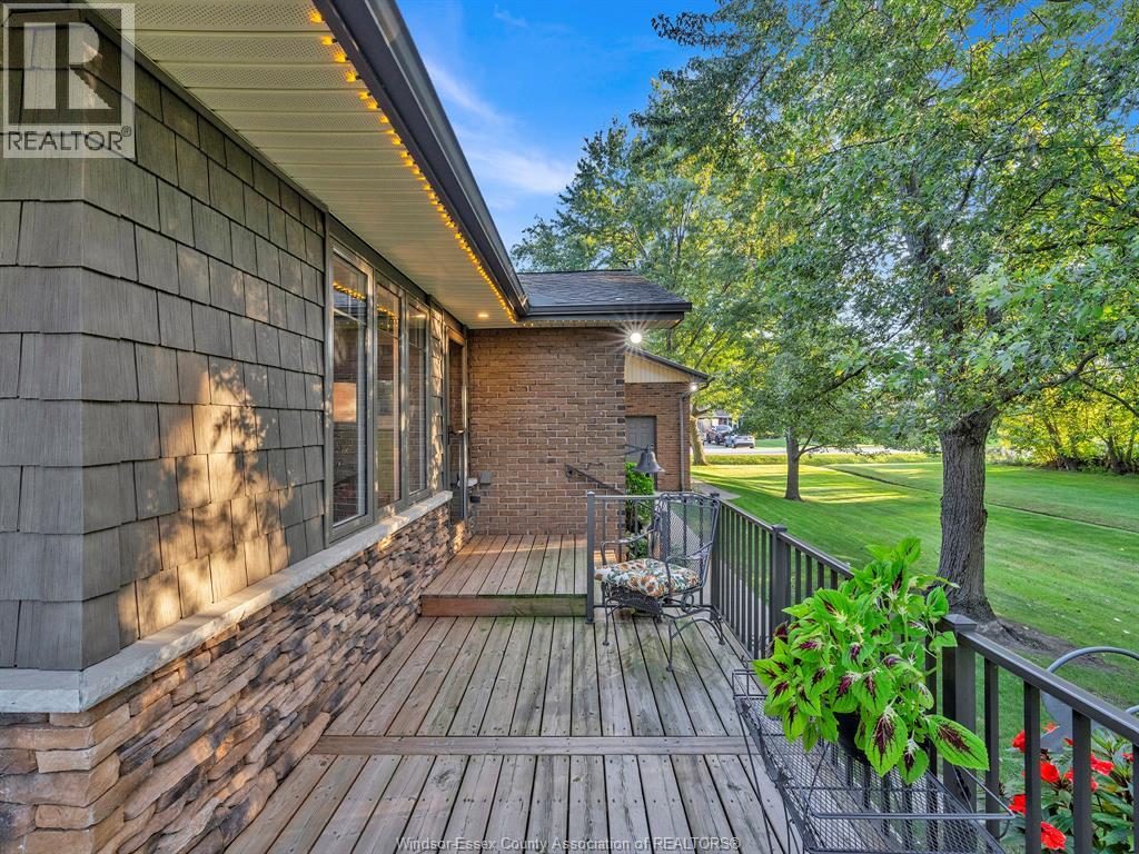 2730 Bouffard Property Photo 42