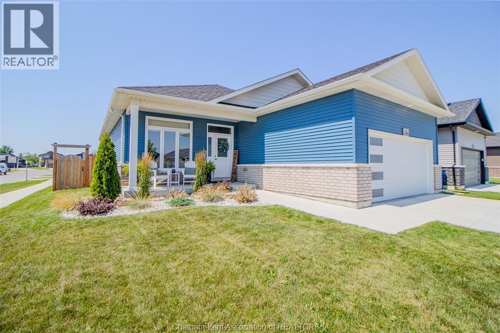 124 Grassland Grove Property Photo 2