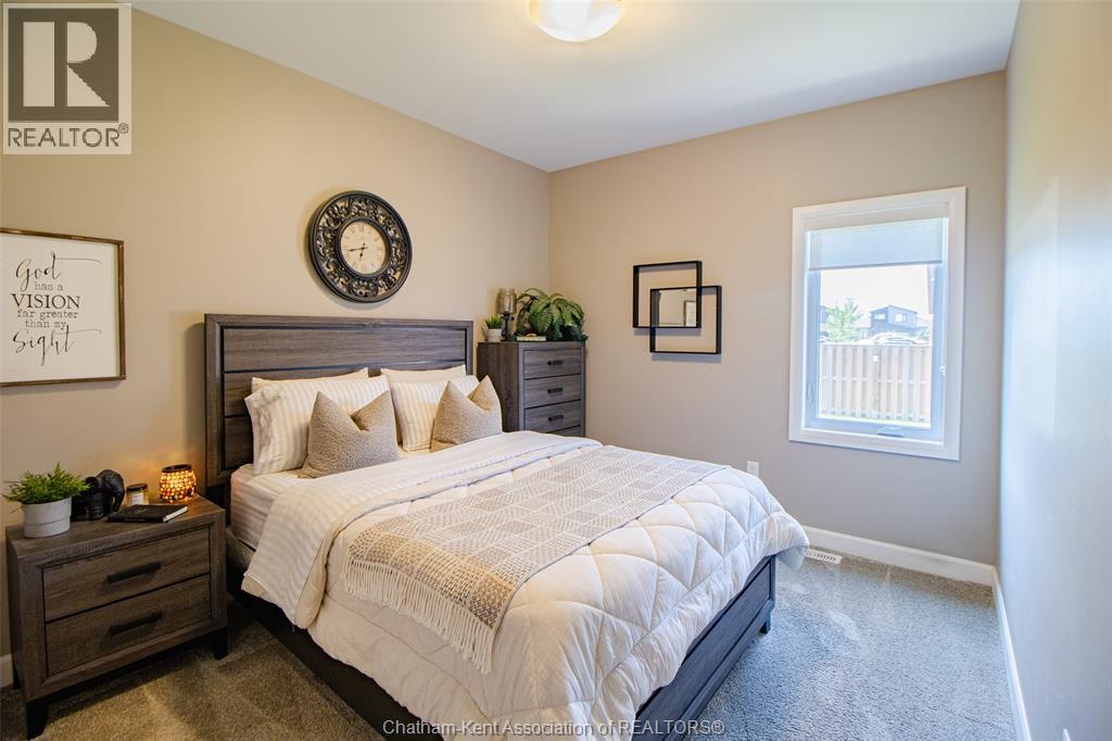 124 Grassland Grove Property Photo 13