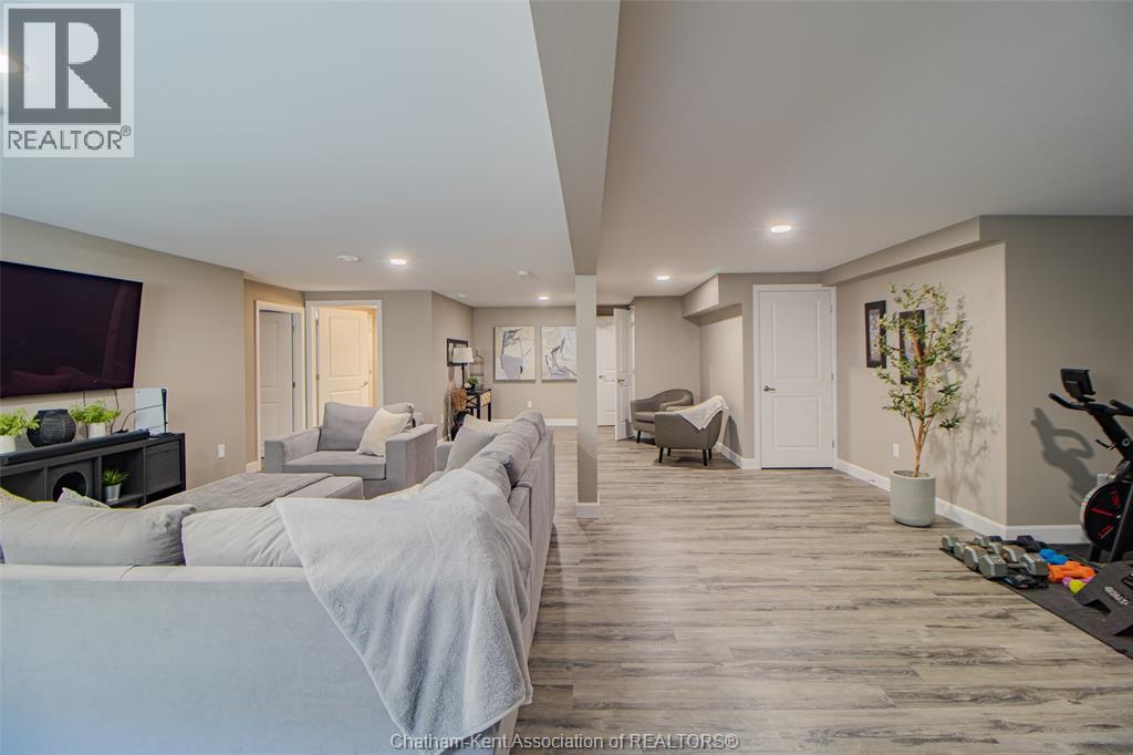 124 Grassland Grove Property Photo 20