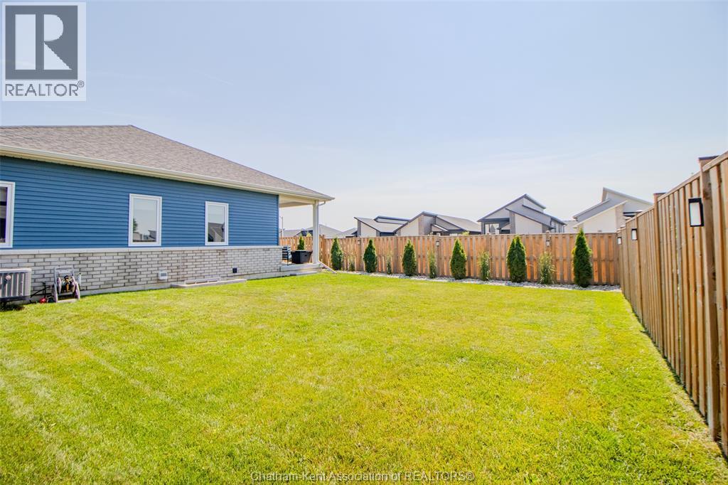 124 Grassland Grove Property Photo 28